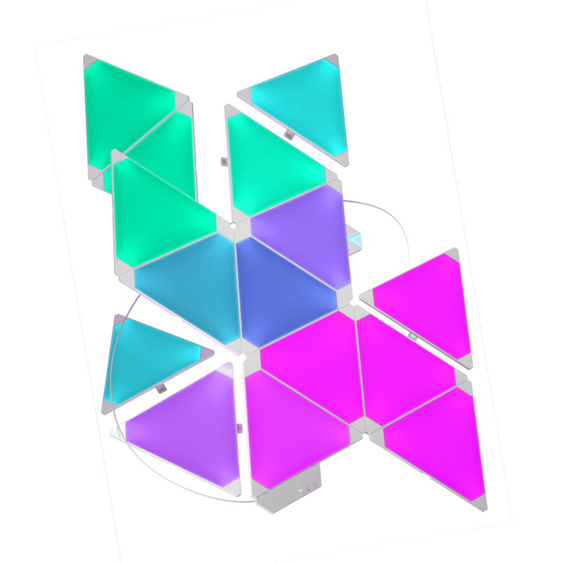 Pannelli luminosi triangolari smart modulari che cambiano colore Nanoleaf. Confezione da 15. Include come accessori i kit di espansione e connettori flessibili. Simile a Philips Hue, Lifx. HomeKit, Assistente Google, Alexa di Amazon, IFTTT. 
